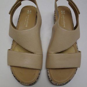 Naturalizer  NEW Beige Leather sling Back flat comfort Sandals